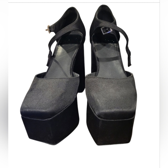 Jeffrey Campbell OVER-N-OUT Platform Black Satin Square Toe Shoes Size 6 - Picture 1 of 11